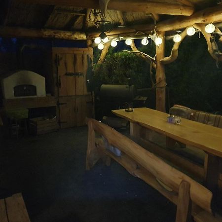 Noclegi Pod Gromadzyniem Ustrzyki Dolne Kültér fotó